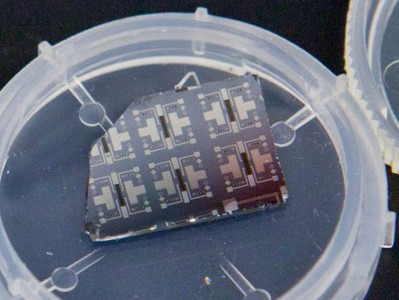 Создан транзистор, умеющий самообучаться